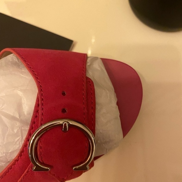 New WITH BOX PINK COACH SANDALS SIZE 6 - Picture 11 of 12